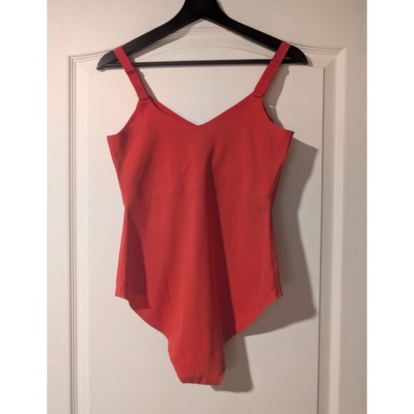 Knix | LuxeLift Bodysuit In Coral - Picture 3 of 15